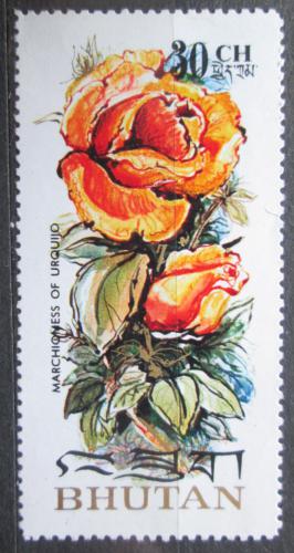 Poštová známka Bhútán 1973 Rùže Mi# 547