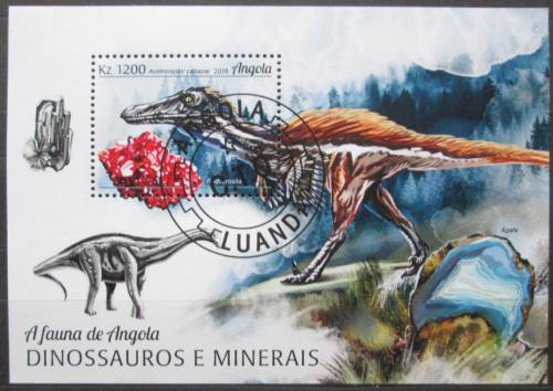 Poštová známka Angola 2018 Dinosaury a minerály Mi# Block 153 Kat 8€