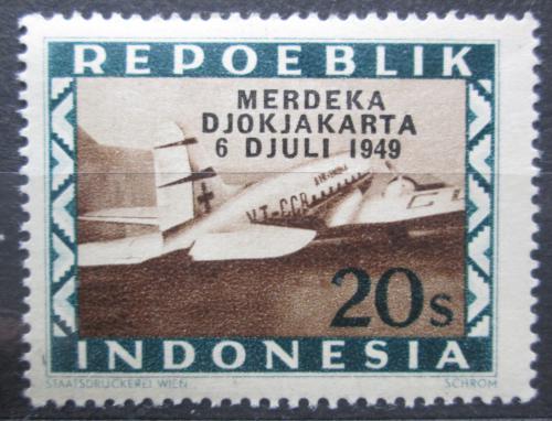 Poštová známka Indonézia 1949 Lietadlo pretlaè SC# 81