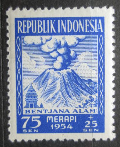 Poštová známka Indonézia 1954 Vulkán Merapi Mi# 123