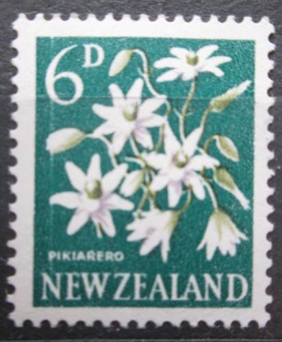 Poštová známka Nový Zéland 1960 Plamének latnatý Mi# 399