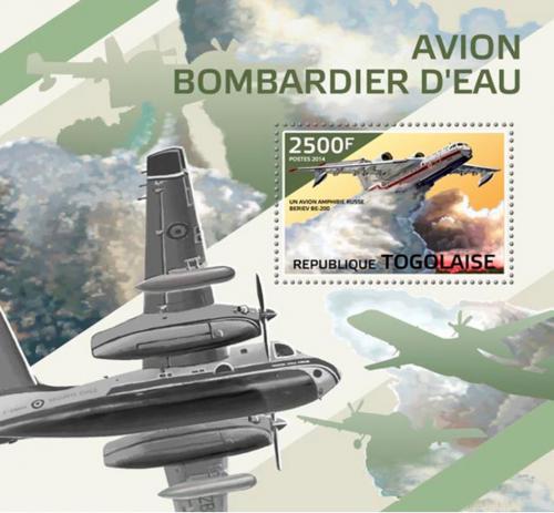 Poštová známka Togo 2014 Hasièská letecká služba Mi# Block 1033 Kat 10€