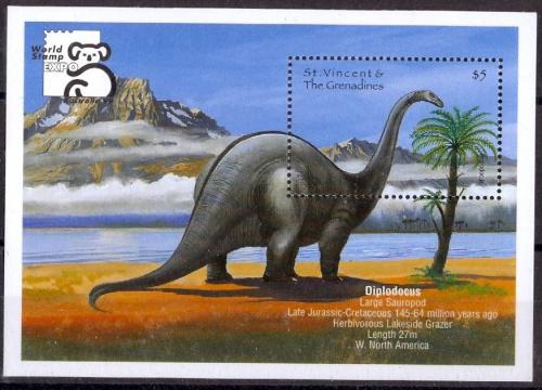Poštová známka Svätý Vincent 1999 Diplodocus Mi# Block 480