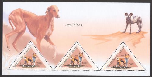Poštové známky Guinea 2011 Psy Mi# Block 1994 Kat 18€