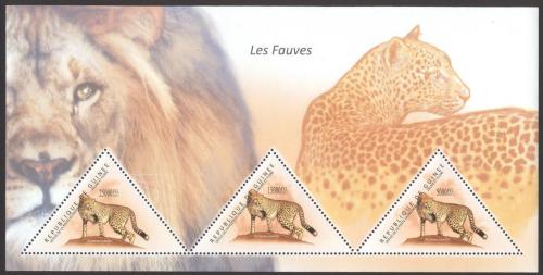 Poštové známky Guinea 2011 Maèkovité šelmy Mi# Block 1998 Kat 18€