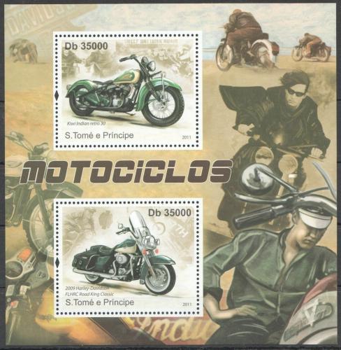 Poštové známky Svätý Tomáš 2011 Motocykle Mi# Block 820