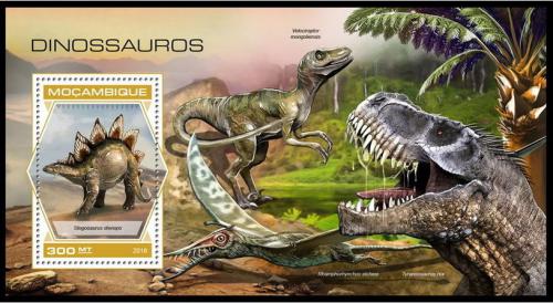 Poštová známka Mozambik 2018 Dinosaury Mi# Block 1393 Kat 17€