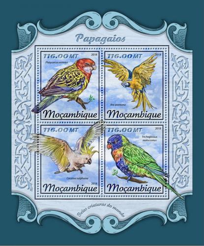 Poštové známky Mozambik 2018 Papagáje Mi# 9274-77 Kat 25€