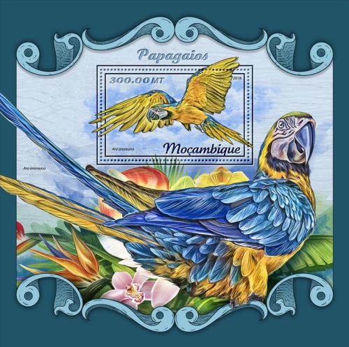 Poštová známka Mozambik 2018 Papagáje Mi# Block 1295 Kat 17€