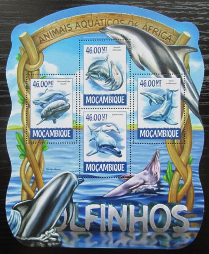 Poštové známky Mozambik 2015 Delfíny Mi# 7739-42 Kat 10€