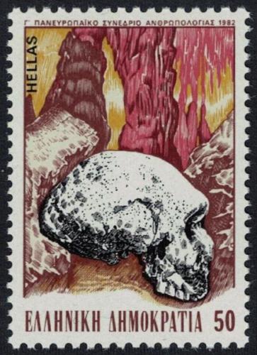Poštová známka Grécko 1982 Stará lidská lebka Mi# 1480
