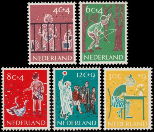 Poštové známky Holandsko 1959 Dìti Mi# 739-43 Kat 8€