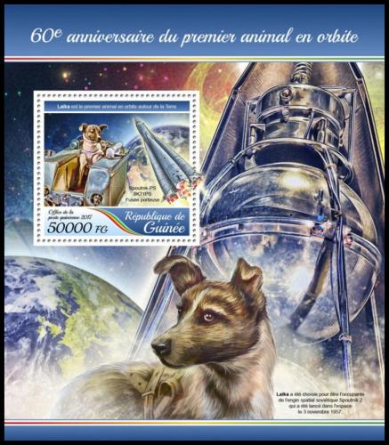 Poštová známka Guinea 2017 První psi ve vesmíru Mi# Block 2823 Kat 20€