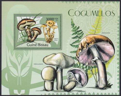 Potov znmka Guinea-Bissau 2012 Huby Mi# Block 1015 Kat 12