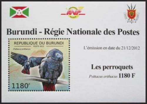 Potov znmka Burundi 2012 Papouek ed DELUXE Mi# 2813 Block - zvi obrzok