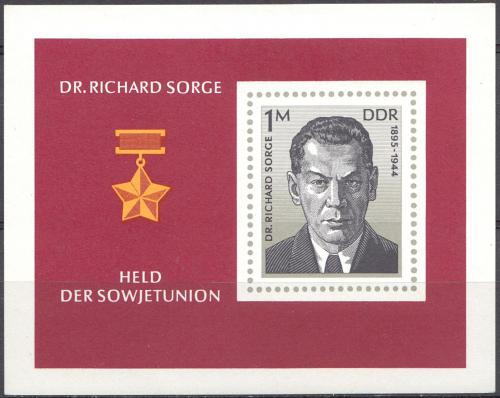 Potov znmka DDR 1976 Dr. Richard Sorge Mi# Block 44 - zvi obrzok