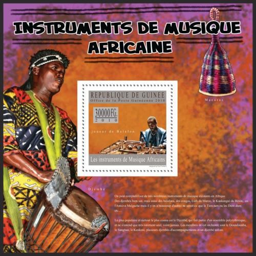 Poštová známka Guinea 2010 Africké hudobný nástroje Mi# Block 1800 Kat 10€