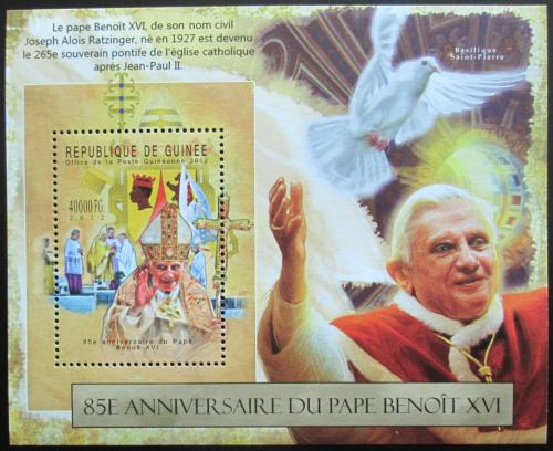 Poštová známka Guinea 2012 Papež Benedikt Mi# Block 2132 Kat 16€