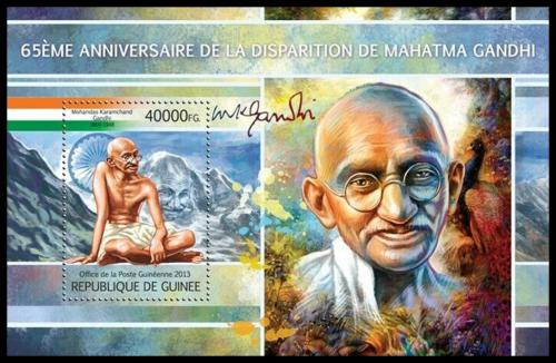 Poštová známka Guinea 2013 Mahátma Gándhí Mi# Block 2214 Kat 16€