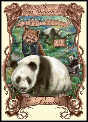 Poštová známka Guinea 2013 Pandy Mi# Block 2233 Kat 18€