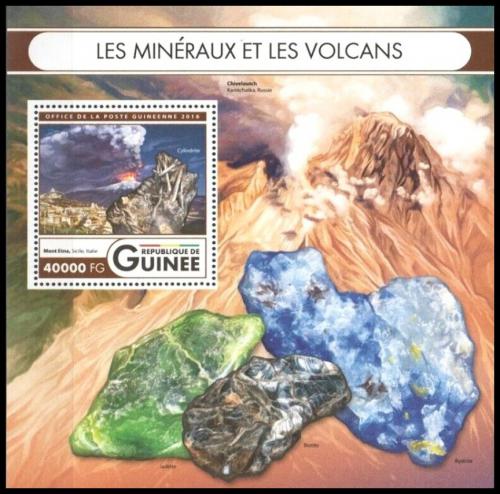 Poštová známka Guinea 2016 Sopky a minerály Mi# Block 2677 Kat 16€