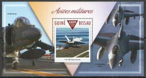 Poštová známka Guinea-Bissau 2015 Vojenská letadla Mi# Block 1365 Kat 9€