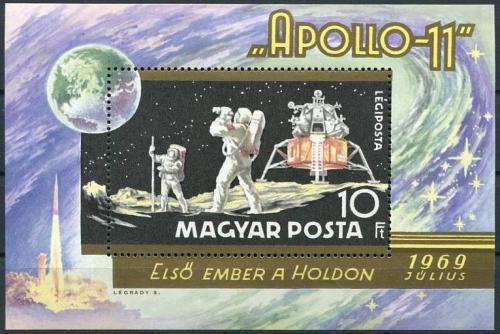Poštová známka Maïarsko 1969 Projekt Apollo 11 Mi# Block 72