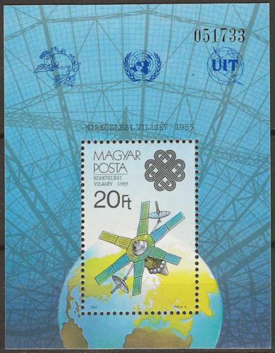 Poštová známka Maïarsko 1983 Rok komunikace Mi# Block 167