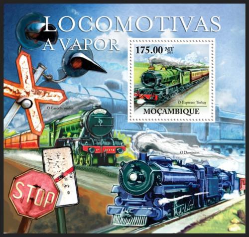 Poštová známka Mozambik 2011 Parní lokomotívy Mi# Block 560 Kat 10€