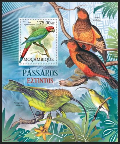 Poštová známka Mozambik 2012 Vyhynulí ptáci Mi# Block 626 Kat 10€