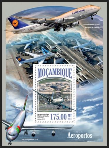 Poštová známka Mozambik 2013 Lietadla a letištì Mi# Block 841 Kat 10€