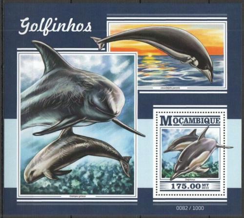 Poštová známka Mozambik 2015 Delfíny Mi# Block 1075 Kat 10€