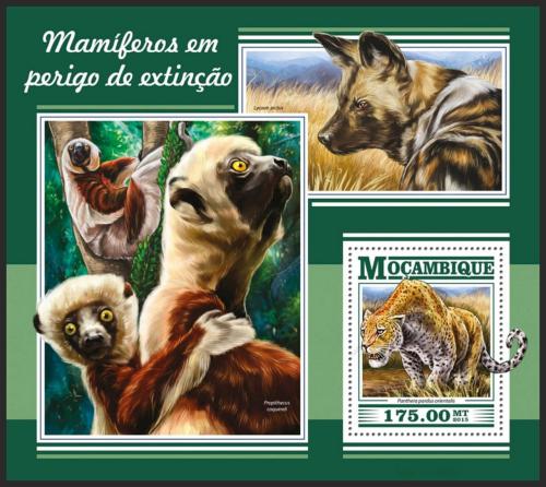 Poštová známka Mozambik 2015 Ohrožená fauna Mi# Block 1077 Kat 10€