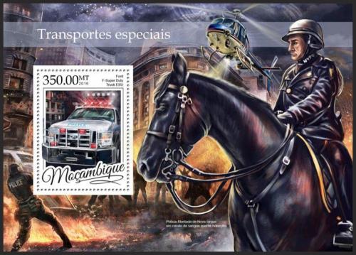 Poštová známka Mozambik 2016 Záchranári Mi# Block 1168 Kat 20€