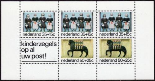 Poštová známka Holandsko 1975 Sochy sirotkù Mi# Block 14
