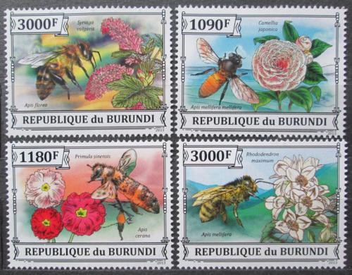 Potov znmky Burundi 2013 Vely a kvety Mi# 3288-91 Kat 10