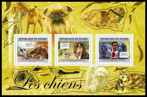Poštové známky Guinea 2011 Psy Mi# 8909-11 Kat 16€