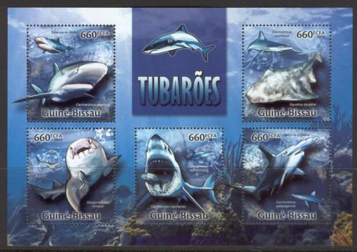 Poštové známky Guinea-Bissau 2013 Žraloky Mi# 6748-52 Kat 13€
