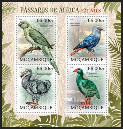 Poštové známky Mozambik 2012 Vyhynulí ptáci Afriky Mi# 5841-44 Kat 15€