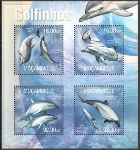 Poštové známky Mozambik 2013 Delfíny Mi# 6707-10 Kat 13€