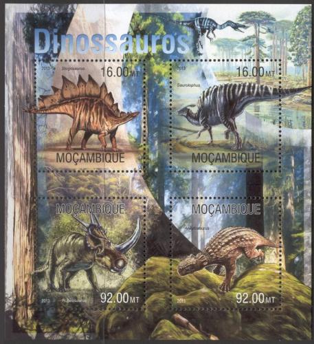 Poštové známky Mozambik 2013 Dinosaury Mi# 6662-65 Kat 13€