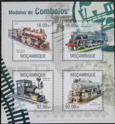 Poštové známky Mozambik 2013 Parní lokomotívy Mi# 6762-65 Kat 13€