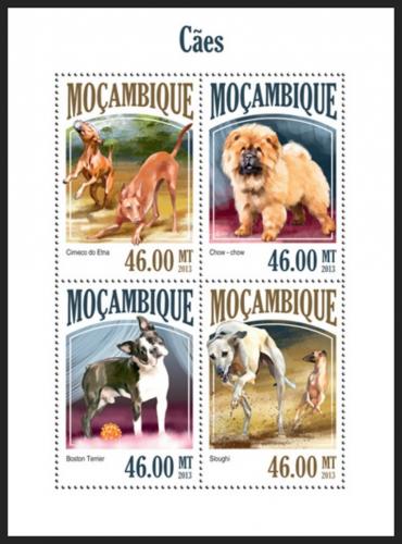 Poštové známky Mozambik 2013 Psy Mi# 6982-85 Kat 11€
