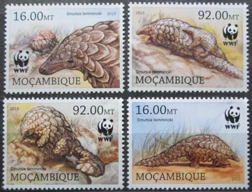 Poštovní známky Mosambik 2013 Šupinavec savanový, WWF Mi# 6429-32 Kat 13€