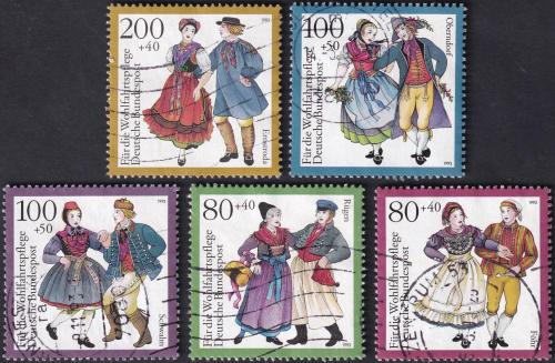 Potov znmky Nemecko 1993 udov kroje 1A Mi# 1696-1700 Kat 10