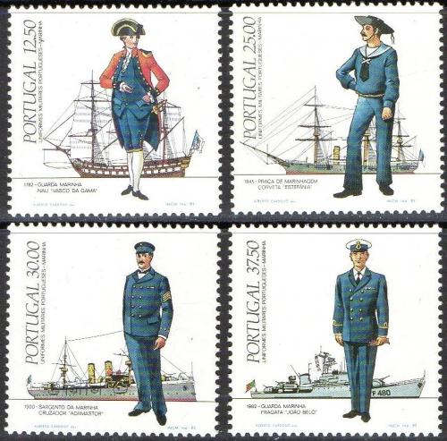 Poštové známky Portugalsko 1983 Vojenské uniformy Mi# 1588-91 Kat 8.50€