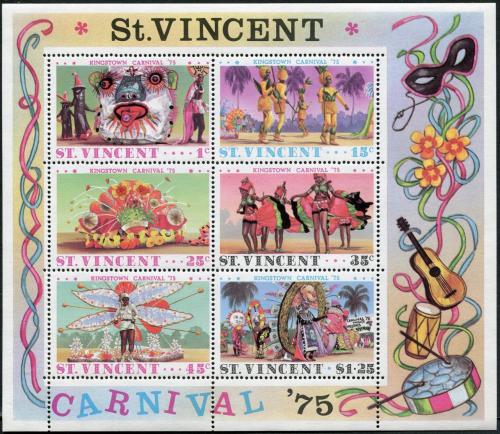 Potov znmky Svt Vincent 1975 Karneval Mi# Block 4